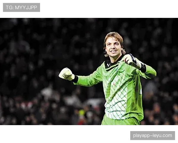 克鲁尔英超赛季表现抢眼，助球队稳居积分榜前列