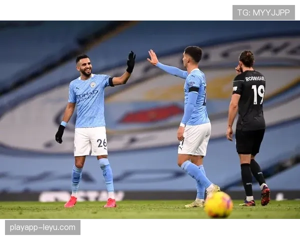 伯恩利迎战曼城,状态回暖成焦点 伯恩利迎战曼城,状态回暖成焦点