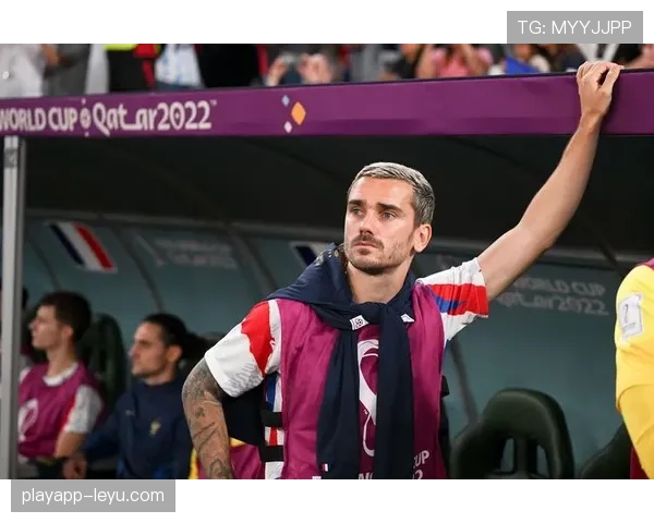 格列兹曼求教齐达内等传奇，畅谈足球未来引关注