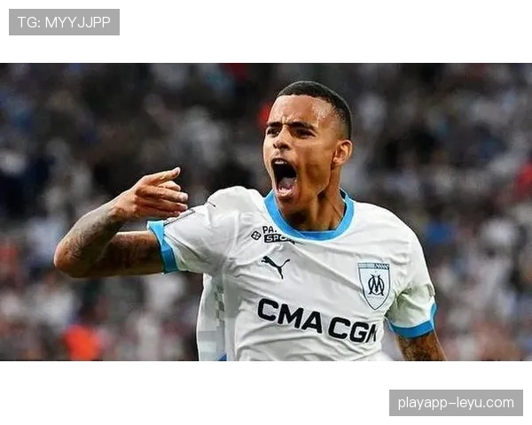 阿克新赛季表现稳健，战术调整助其状态持续攀升