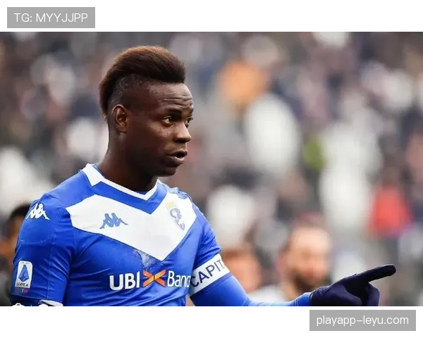 马里奥·巴洛特利把奥斯卡红毯搬进厨房，这日常反差绝了